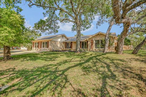 85 BROOKHOLLOW DR Wimberley TX 78676