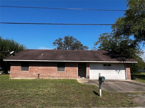 Photo of 405 E Roitsch LN, La Grange, TX 78945 (MLS # 2561820)