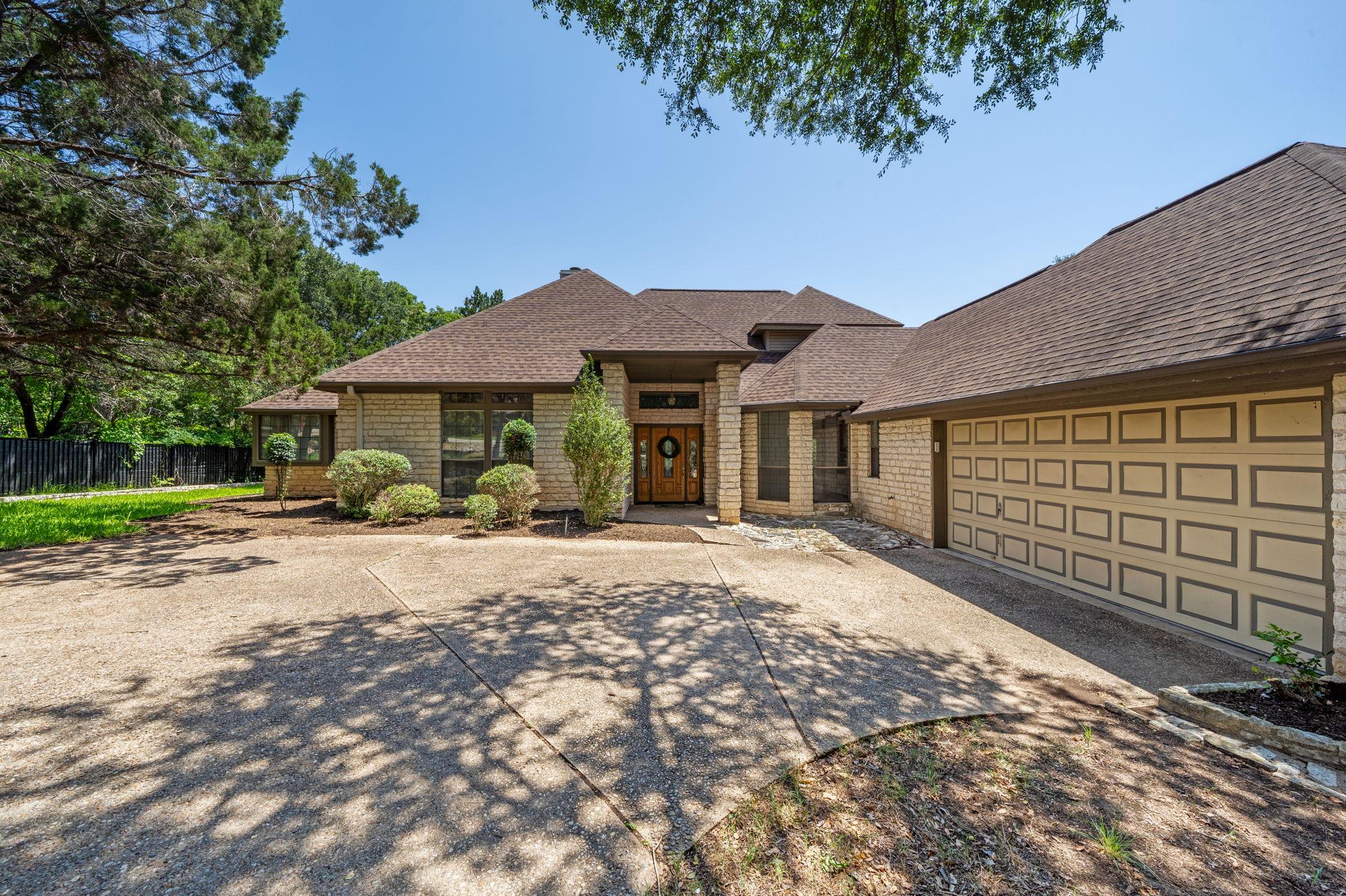 105 Rupen DR
