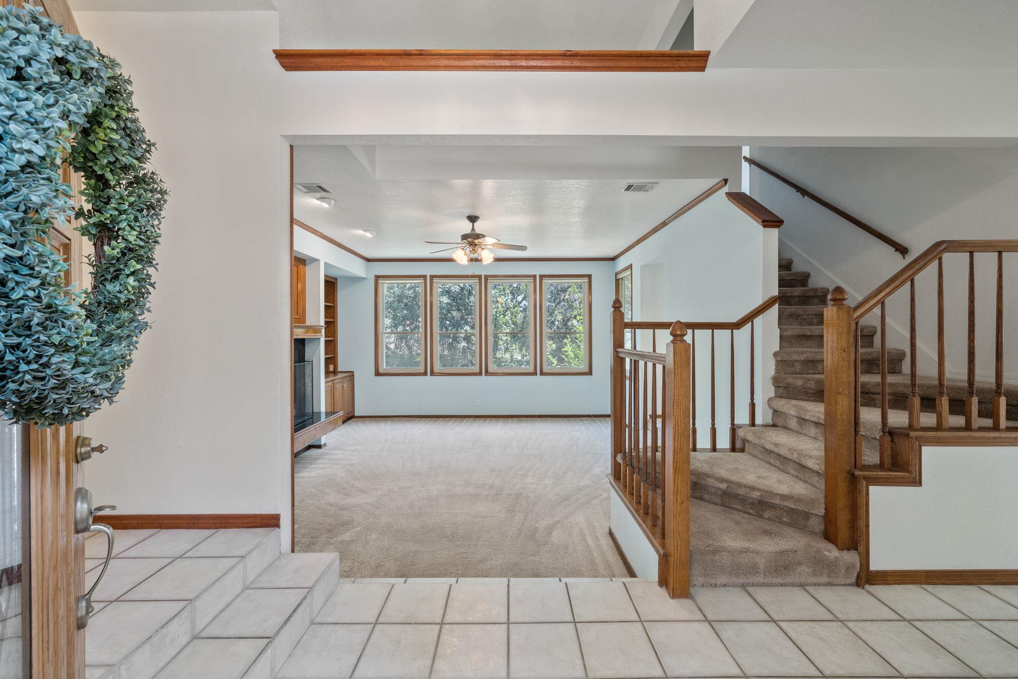 105 Rupen DR
