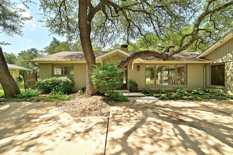 Photo of 8608 Crest Ridge CIR, Austin, TX 78750 (MLS # 6201254)