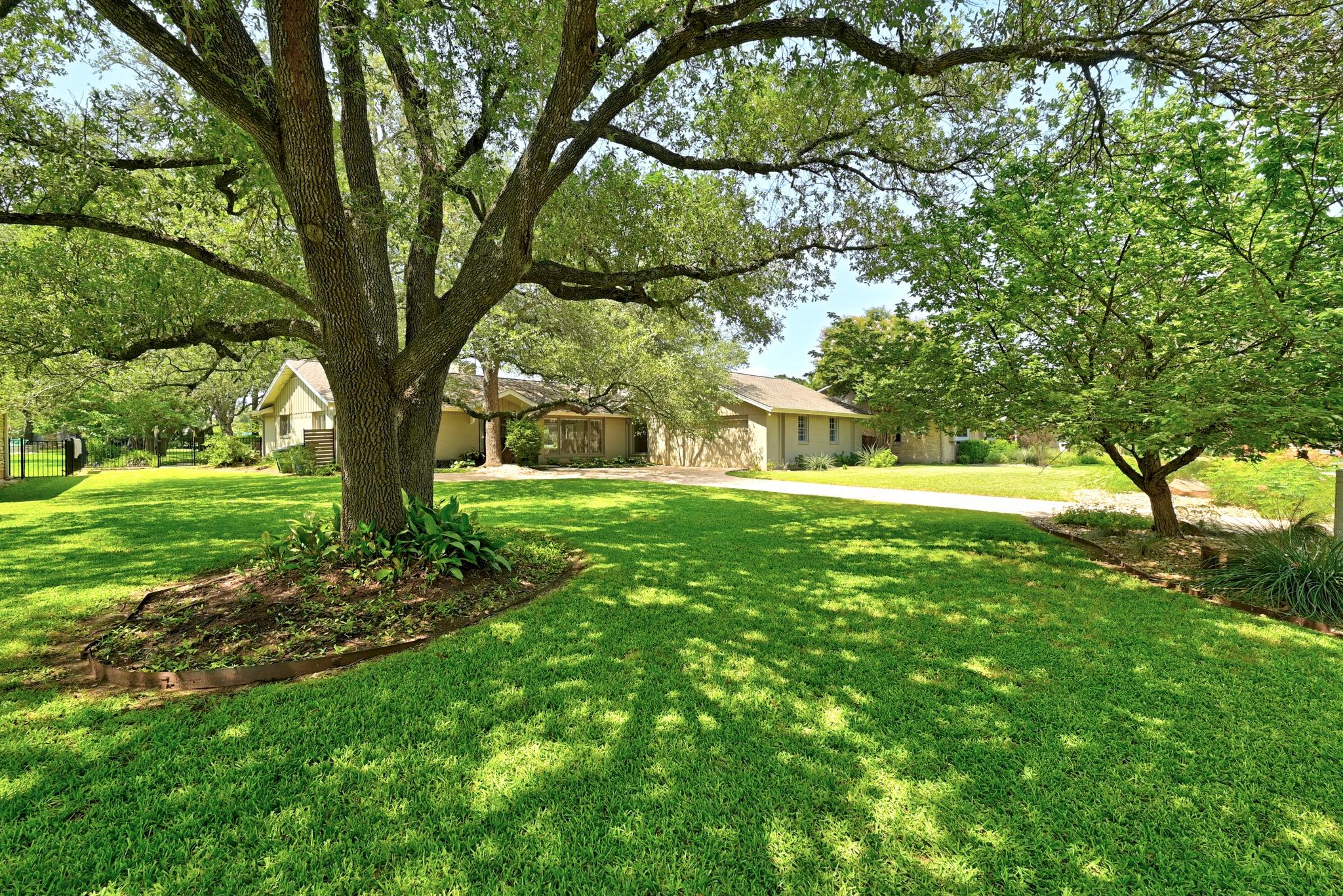 8608 Crest Ridge CIR