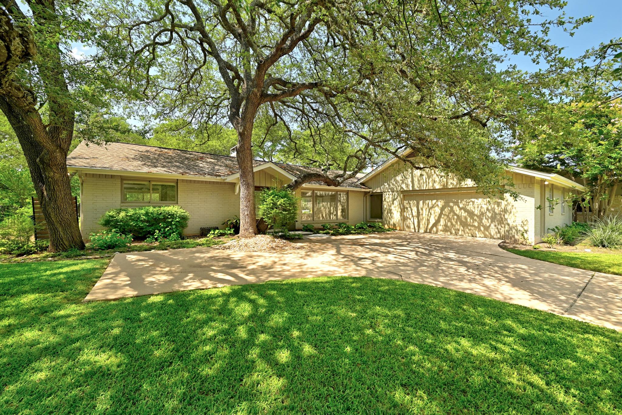 8608 Crest Ridge CIR