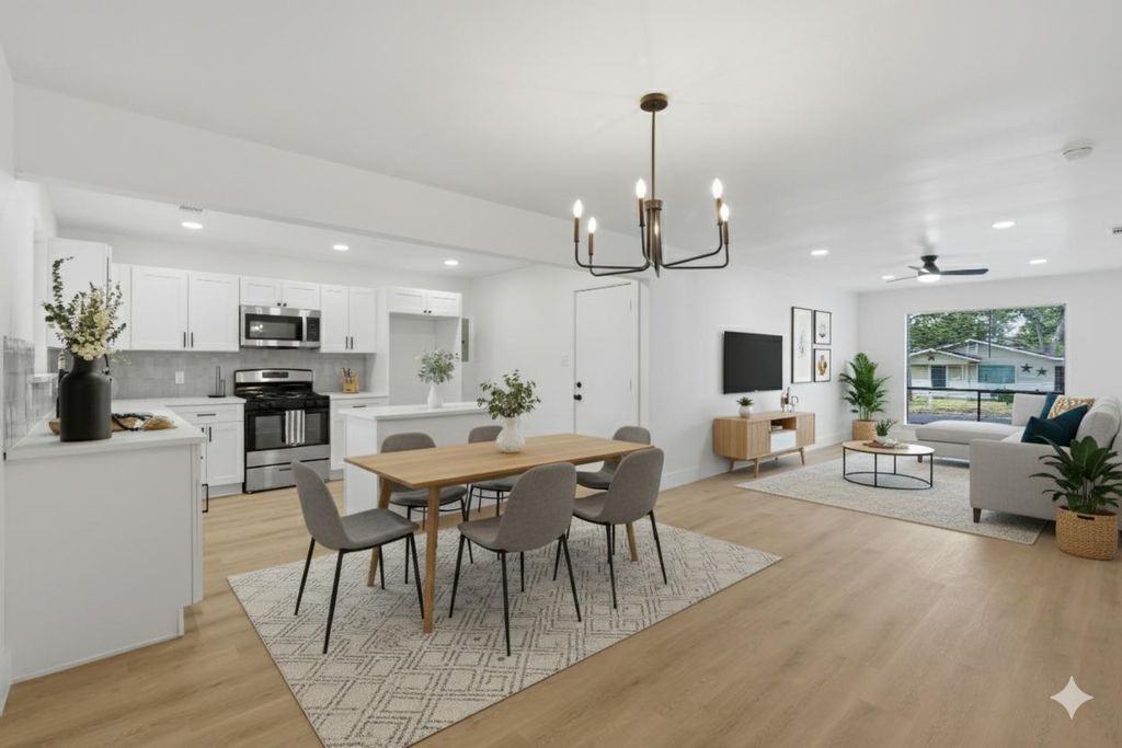 Photo for 4704 Oak Cliff DR, Austin, TX 78721 (MLS # 4027849)