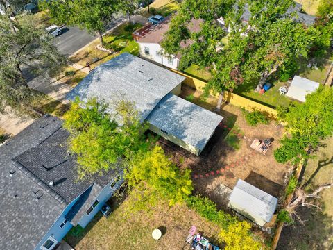 Tiny photo for 4704 Oak Cliff DR, Austin, TX 78721 (MLS # 4027849)