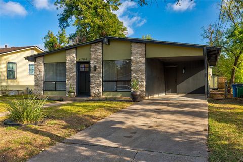 Tiny photo for 4704 Oak Cliff DR, Austin, TX 78721 (MLS # 4027849)