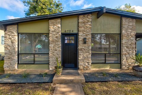 Tiny photo for 4704 Oak Cliff DR, Austin, TX 78721 (MLS # 4027849)