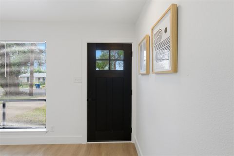 Tiny photo for 4704 Oak Cliff DR, Austin, TX 78721 (MLS # 4027849)