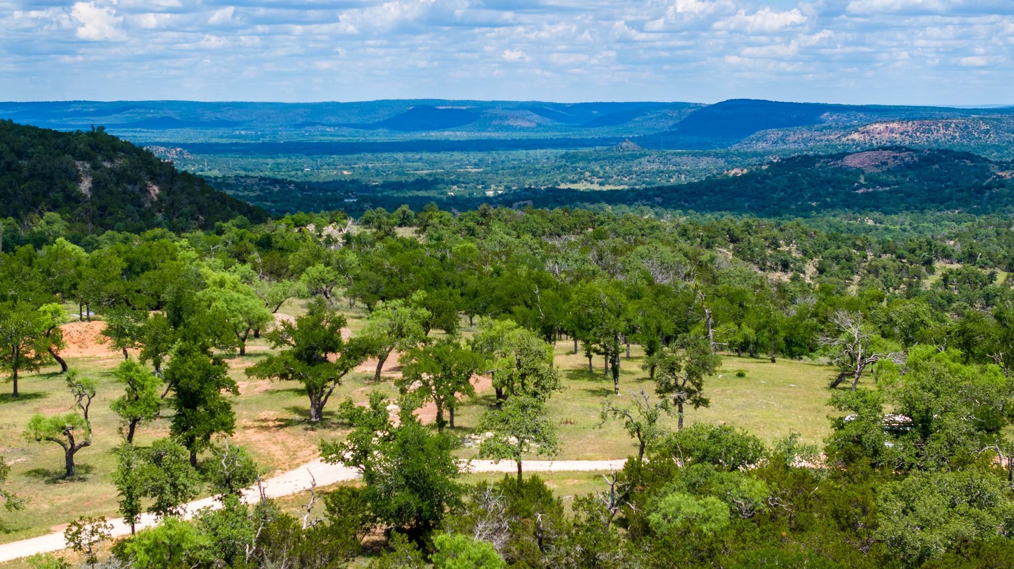 520 Isaacs Mountain RD