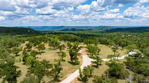 520 Isaacs Mountain RD Willow City TX 78675