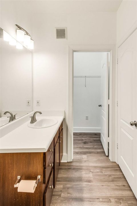 Tiny photo for 1901 Crossing PL #2302, Austin, TX 78741 (MLS # 4635812)