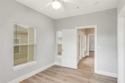 Tiny photo for 1901 Crossing PL #2302, Austin, TX 78741 (MLS # 4635812)