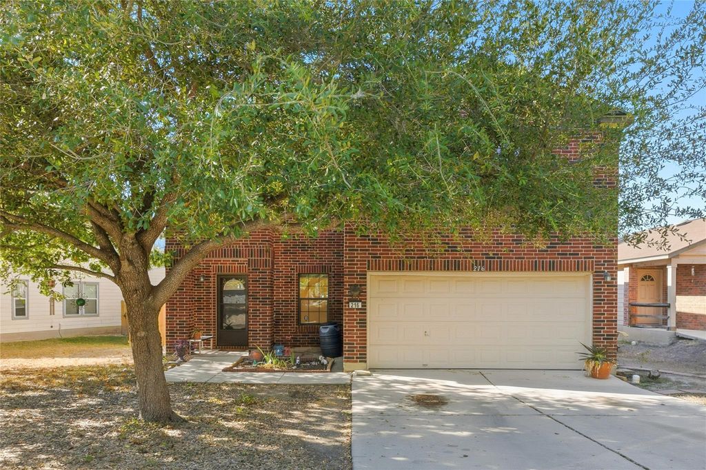Photo of 216 Capistrano DR, San Marcos, TX 78666 (MLS # 3188658)