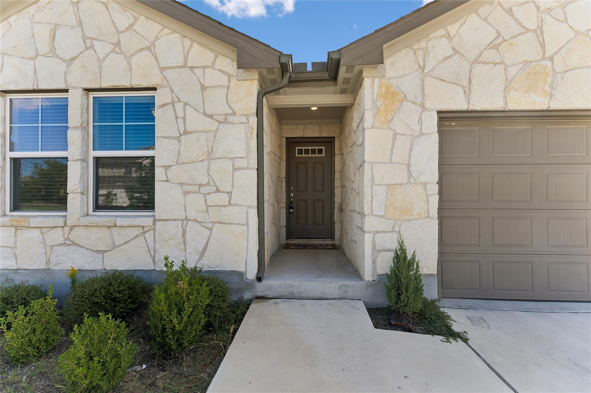 104 Greenspire Downs DR