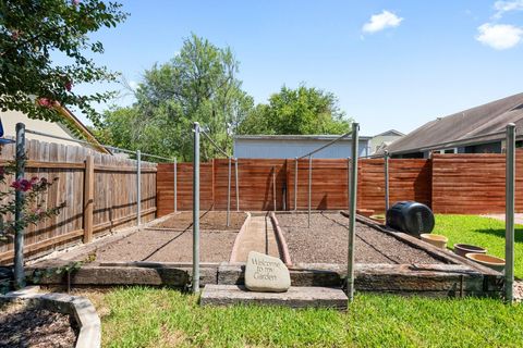 Tiny photo for 3608 Alexandria DR, Austin, TX 78749 (MLS # 1629758)