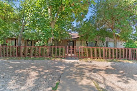 Photo of 4301 Crestridge DR, Round Rock, TX 78681 (MLS # 3387451)