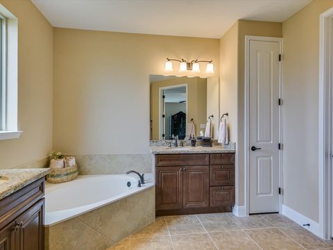 Tiny photo for 12400 Lostwood CIR, Austin, TX 78748 (MLS # 7977849)