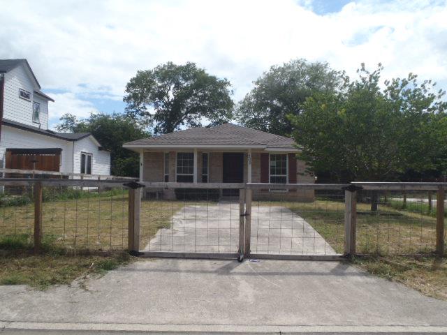309 Ellis ST
