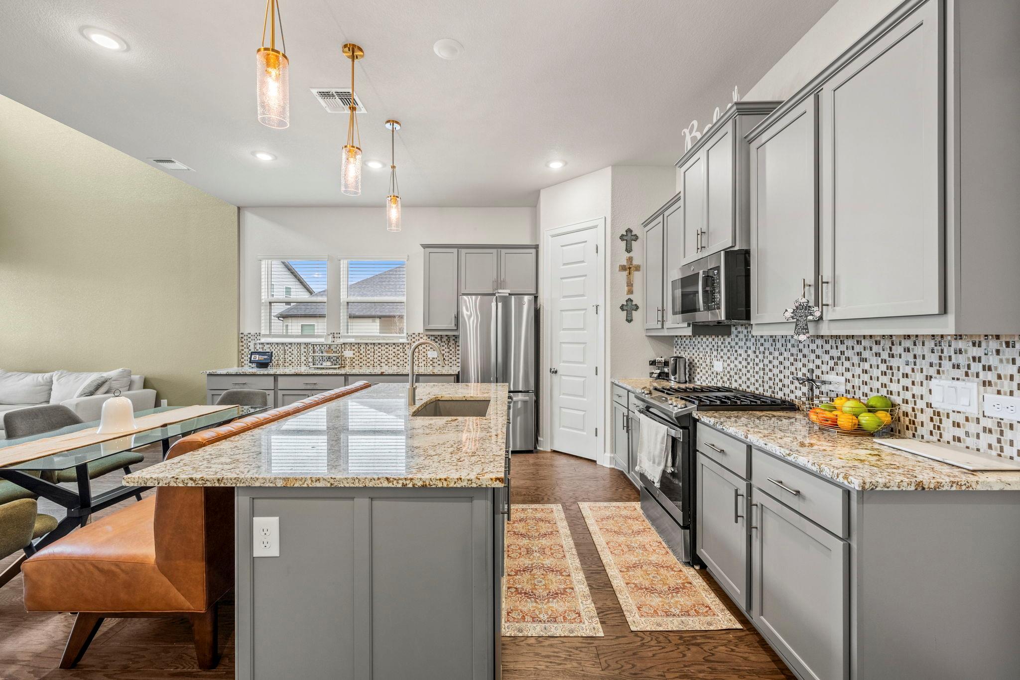 4904 Escape Rivera DR