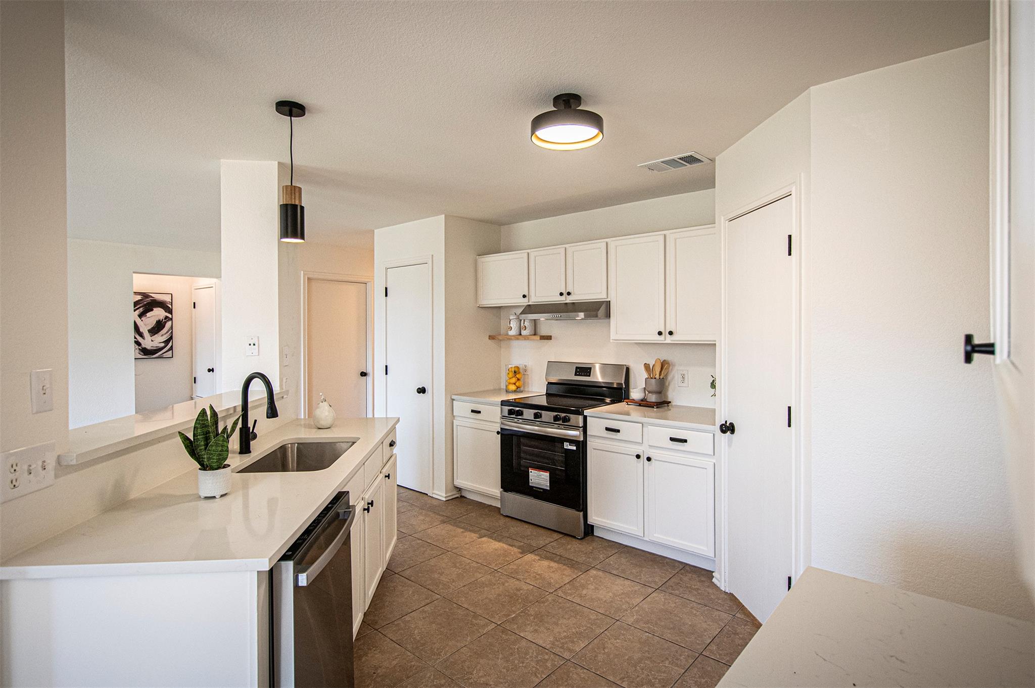 18205 Canopy LN
