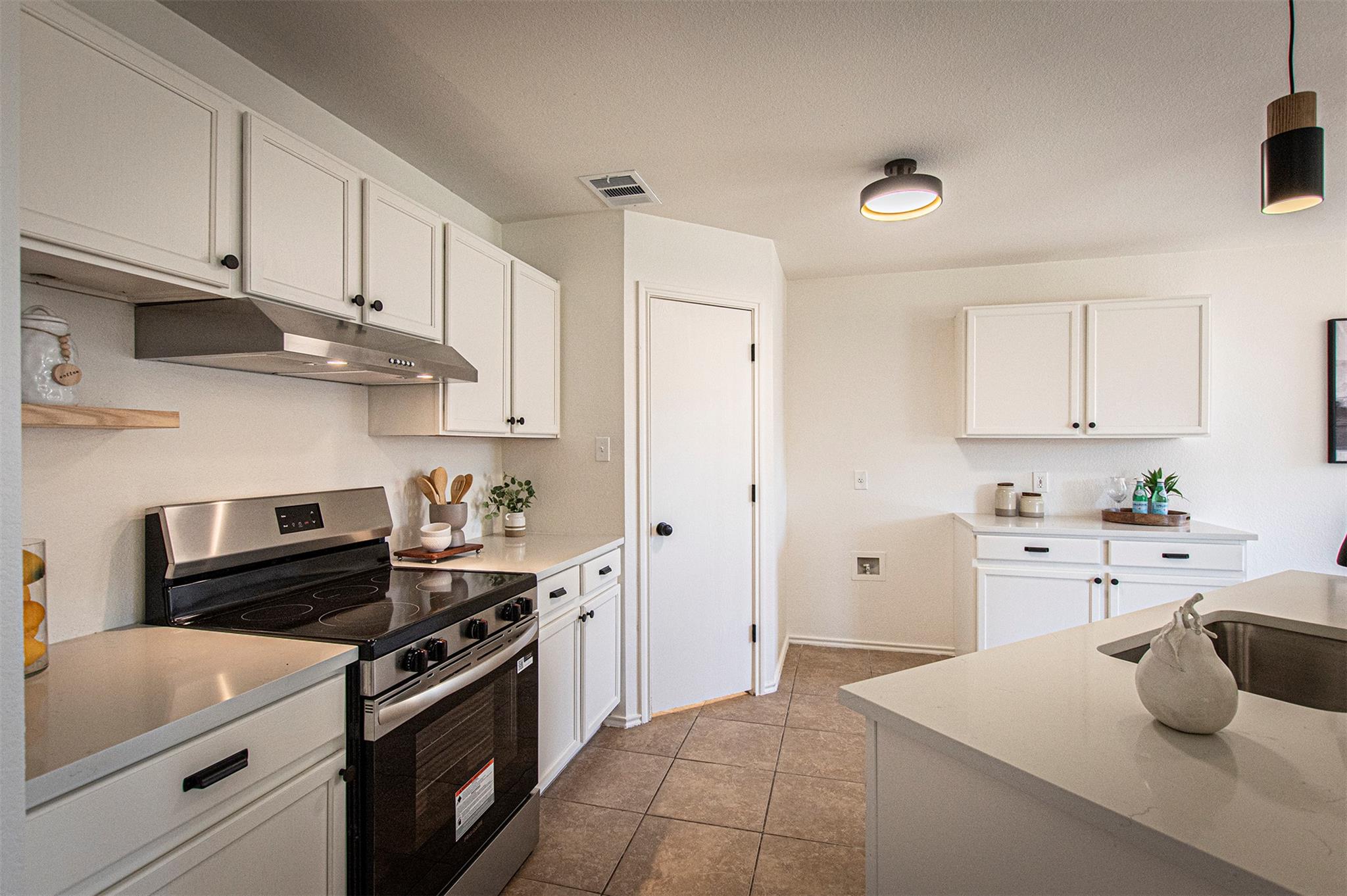 18205 Canopy LN