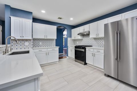207 Presidio DR Leander TX 78641