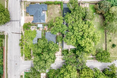 Tiny photo for 1602 Canterbury ST, Austin, TX 78702 (MLS # 9494352)