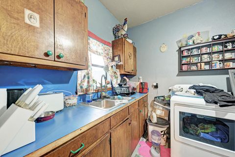 Tiny photo for 1602 Canterbury ST, Austin, TX 78702 (MLS # 9494352)