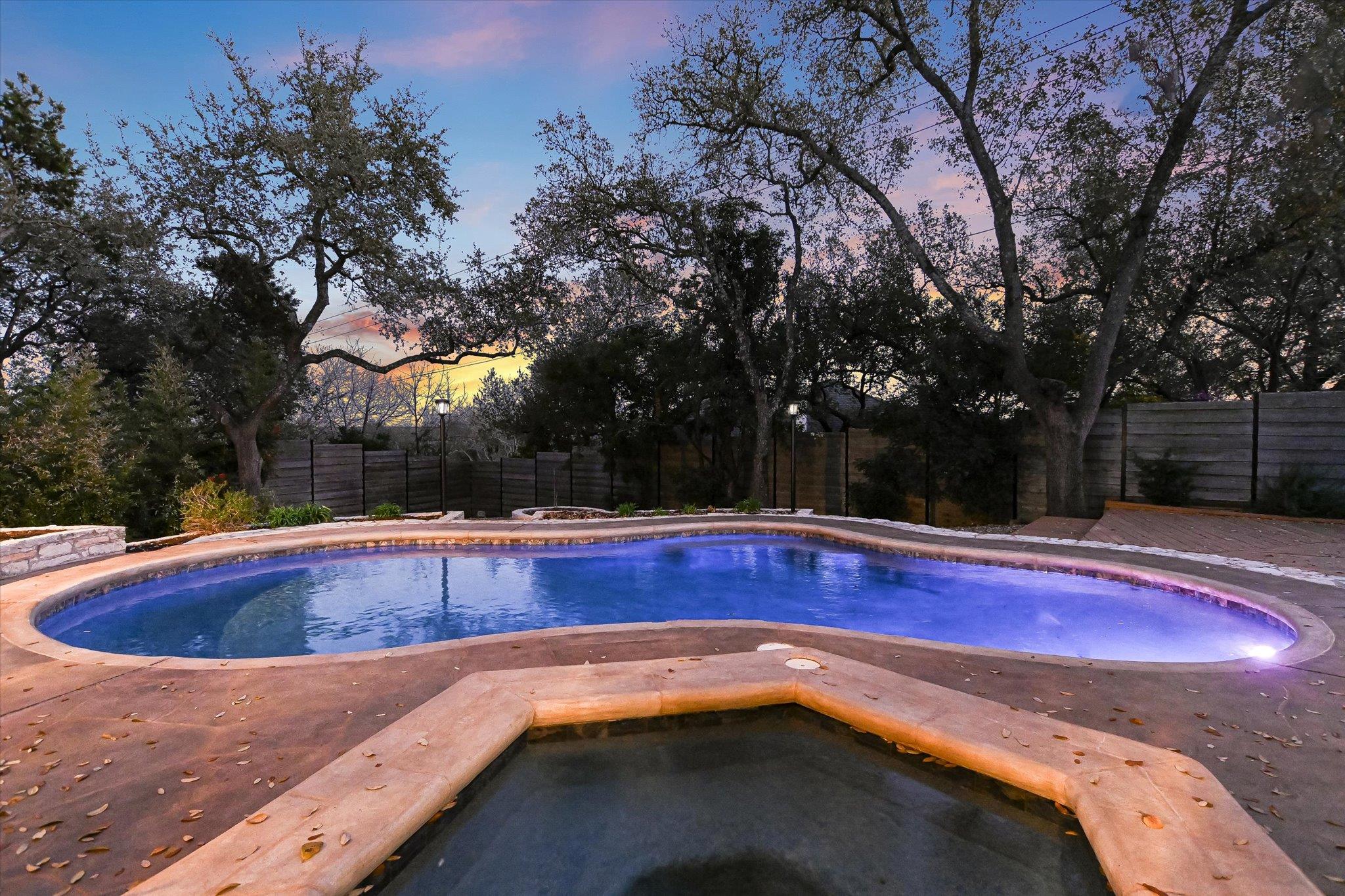 Austin, Texas 78759, United States, 3 Bedrooms Bedrooms, ,3 BathroomsBathrooms,Residential,Active,90418
