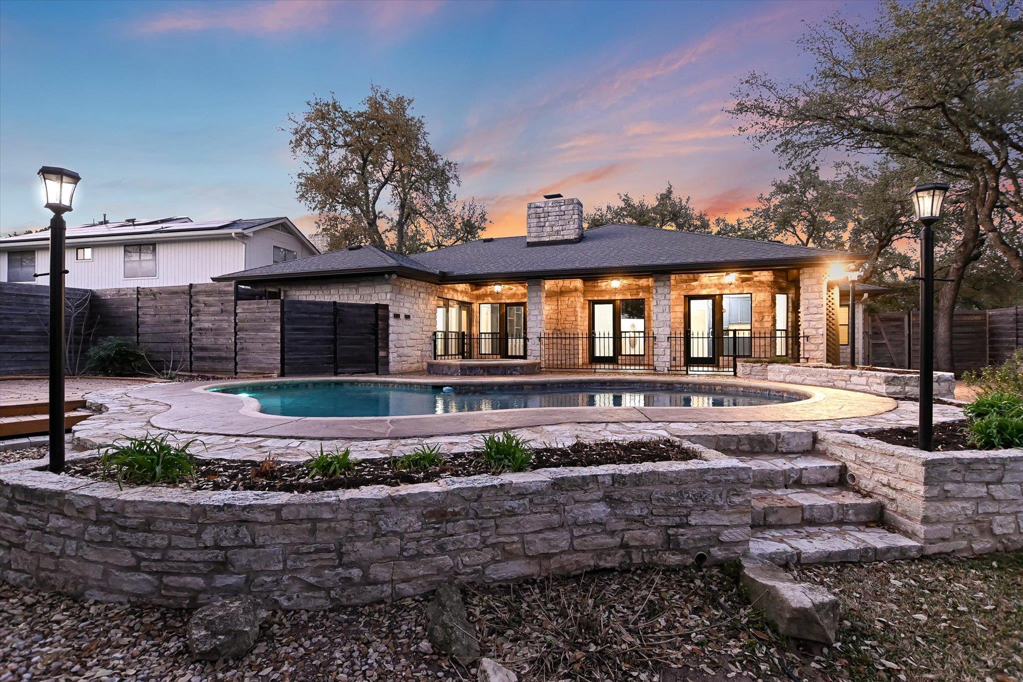 Austin, Texas 78759, United States, 3 Bedrooms Bedrooms, ,3 BathroomsBathrooms,Residential,Active,90418