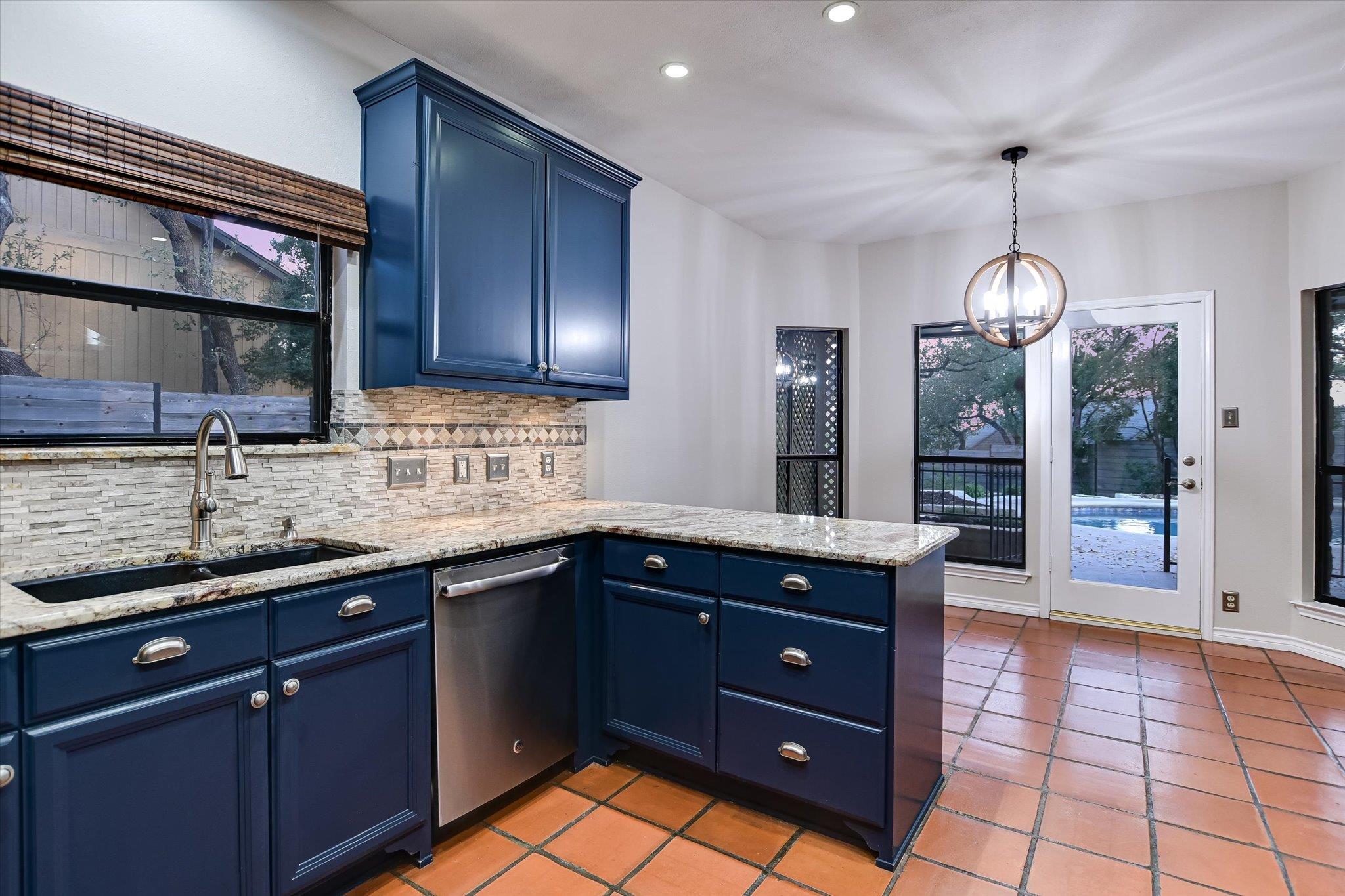 Austin, Texas 78759, United States, 3 Bedrooms Bedrooms, ,3 BathroomsBathrooms,Residential,Active,90418