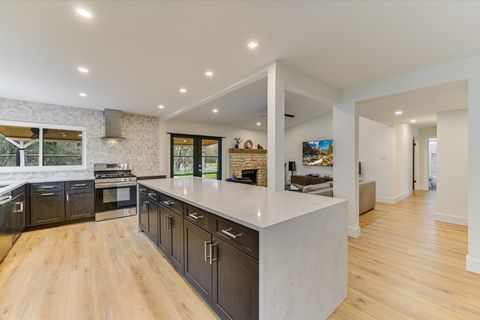 Tiny photo for 4511 Cliffstone CV, Austin, TX 78735 (MLS # 8197009)