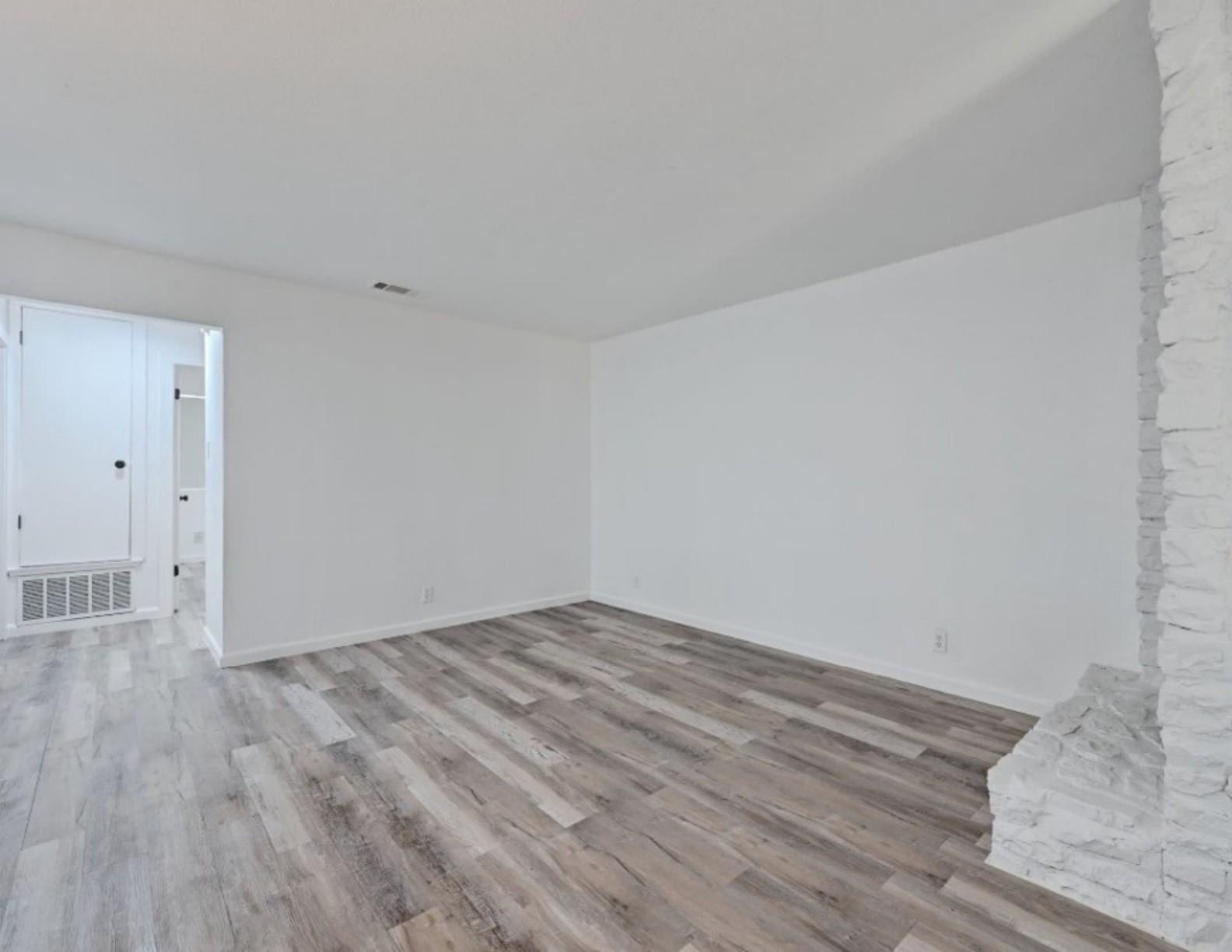 2303 Cedrick CV B