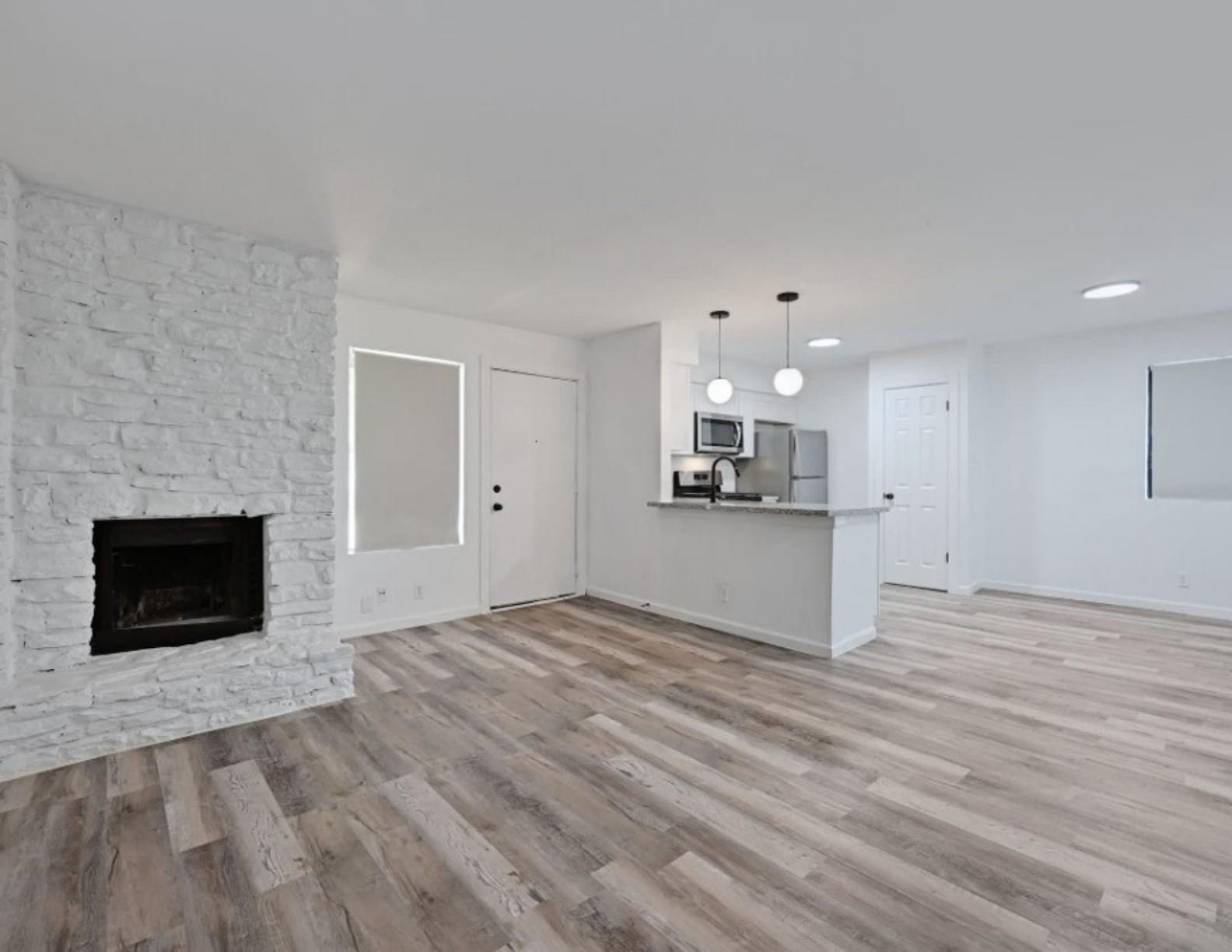 2303 Cedrick CV B