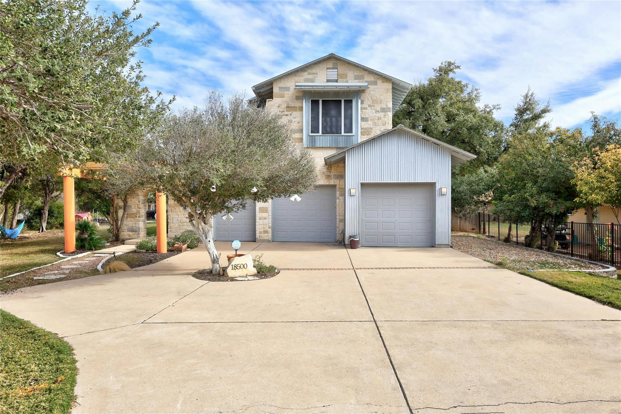 18500 Lakehead CIR