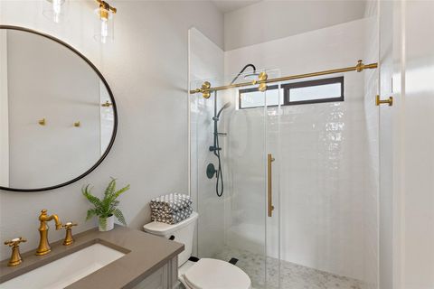 Tiny photo for 11507 Shoreview Overlook, Austin, TX 78732 (MLS # 2624017)