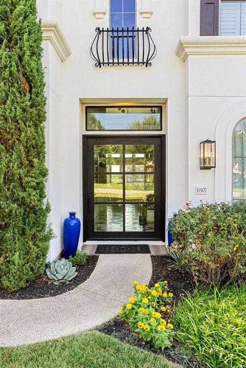 Tiny photo for 11507 Shoreview Overlook, Austin, TX 78732 (MLS # 2624017)