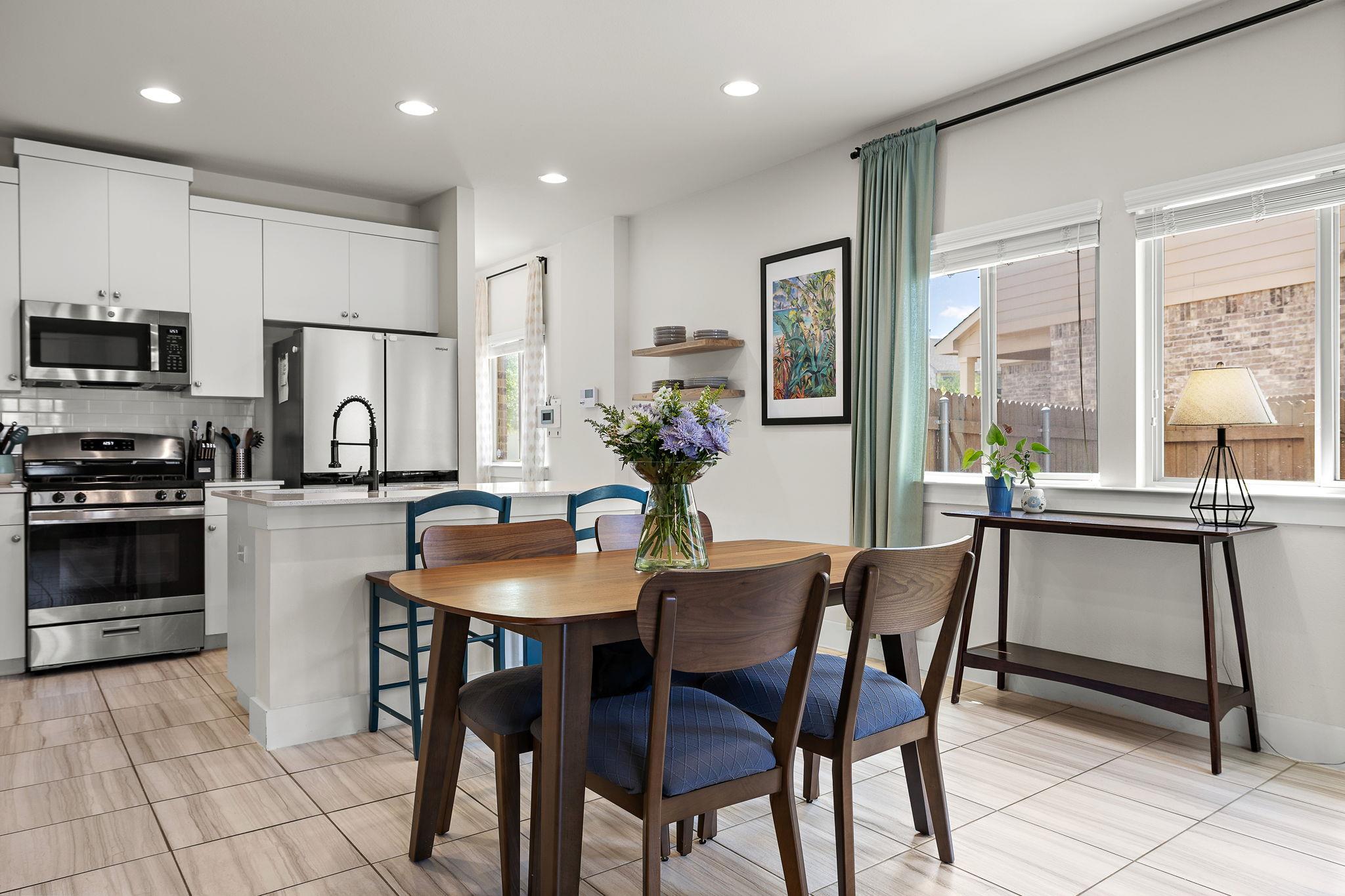 532 White Steppe WAY 252