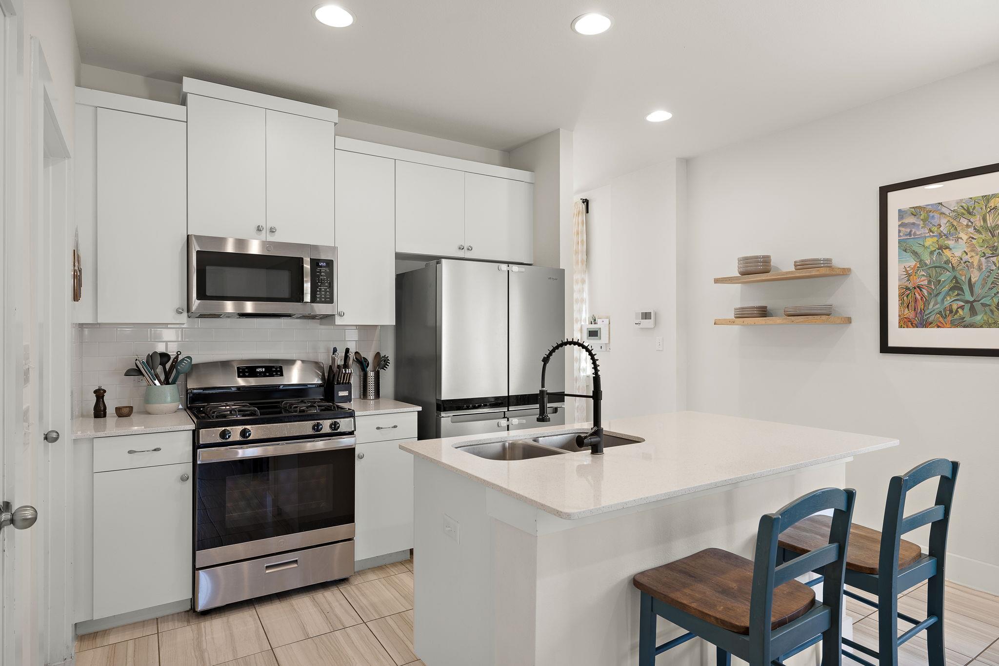 532 White Steppe WAY 252