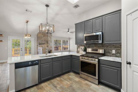 Tiny photo for 8110 Nairn DR, Austin, TX 78749 (MLS # 9602385)