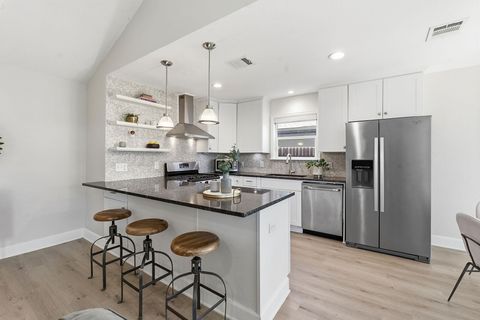 Tiny photo for 7105 Windrift WAY, Austin, TX 78745 (MLS # 6984043)