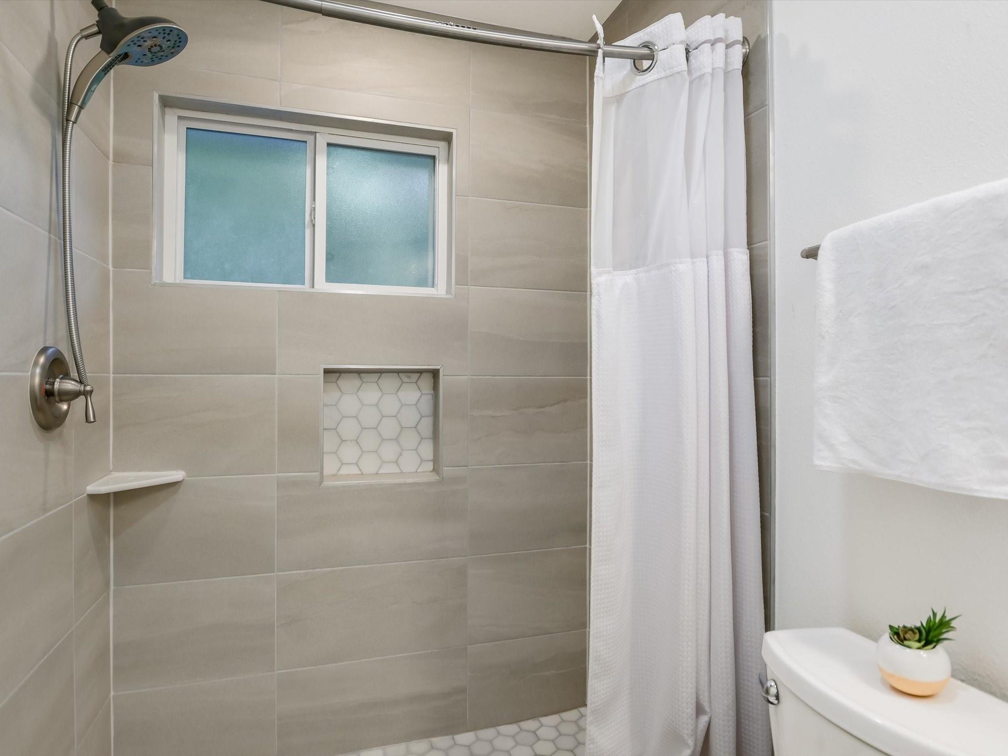 Austin, Texas 78748, United States, 4 Bedrooms Bedrooms, ,2 BathroomsBathrooms,Residential,Pending,52761