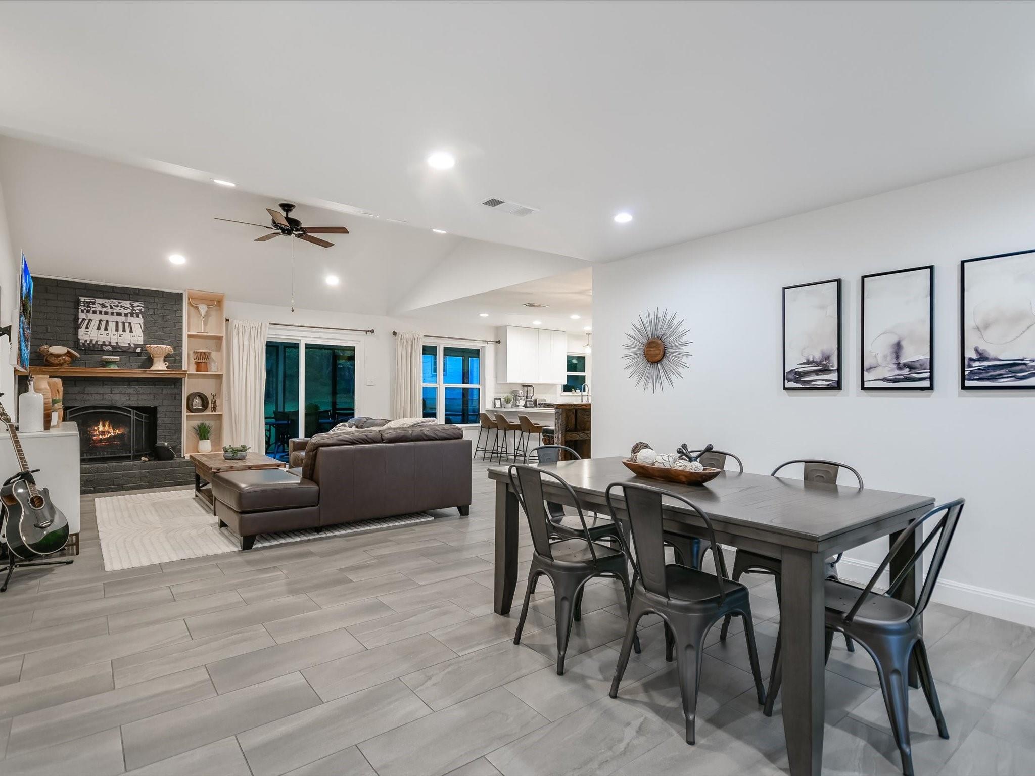 Austin, Texas 78748, United States, 4 Bedrooms Bedrooms, ,2 BathroomsBathrooms,Residential,Pending,52761