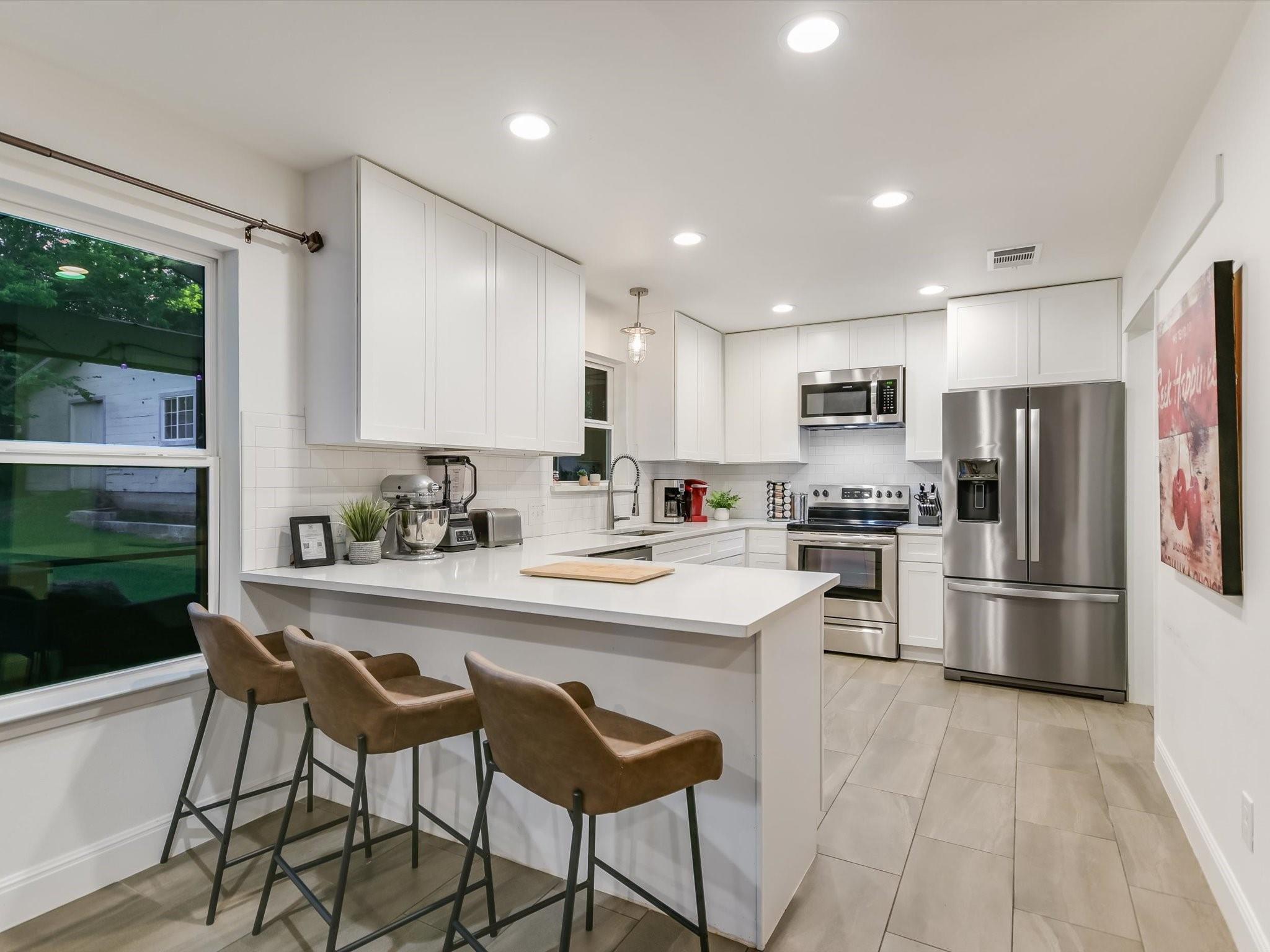 Austin, Texas 78748, United States, 4 Bedrooms Bedrooms, ,2 BathroomsBathrooms,Residential,Pending,52761