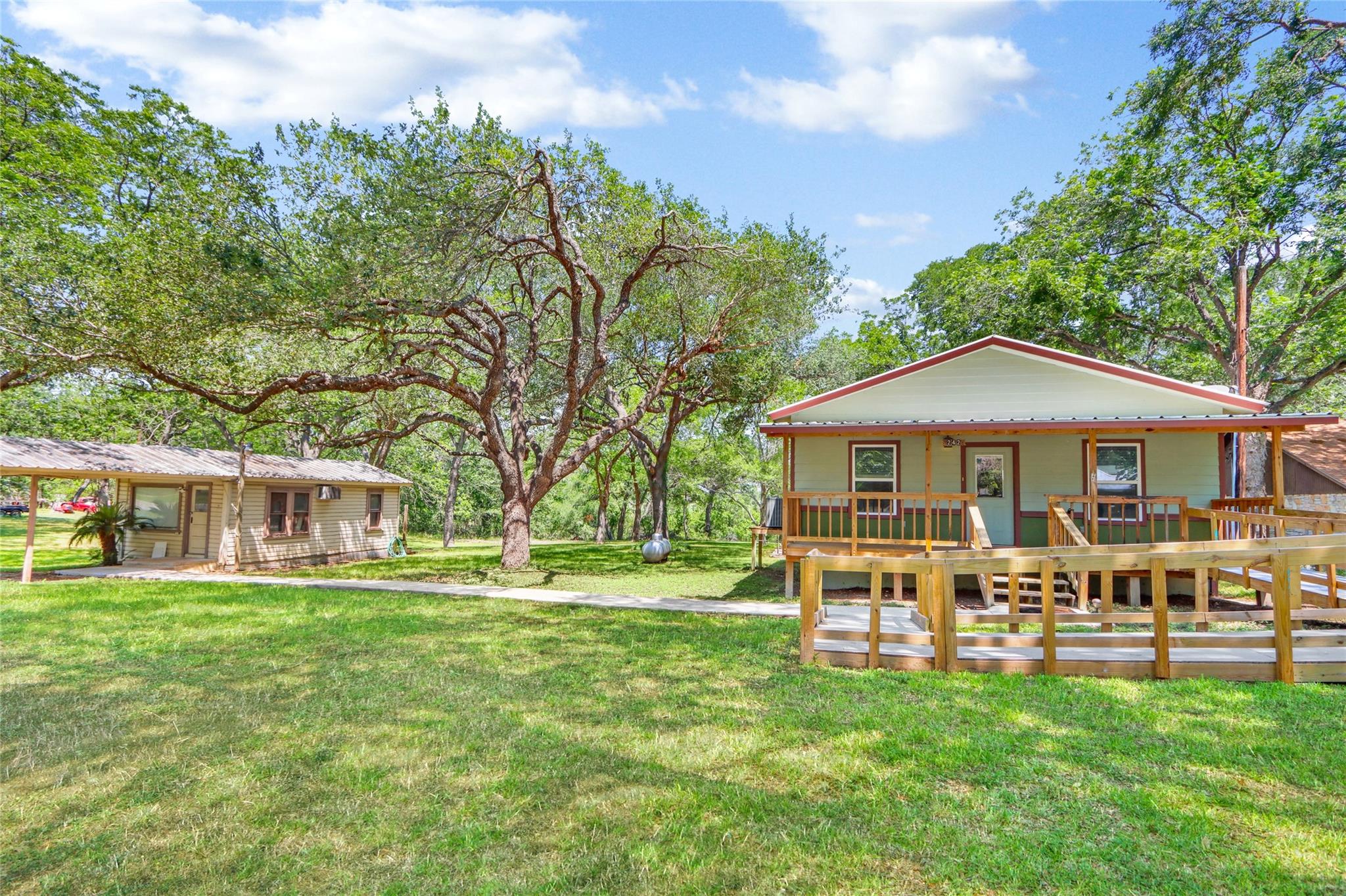 242 Meadow Lake DR