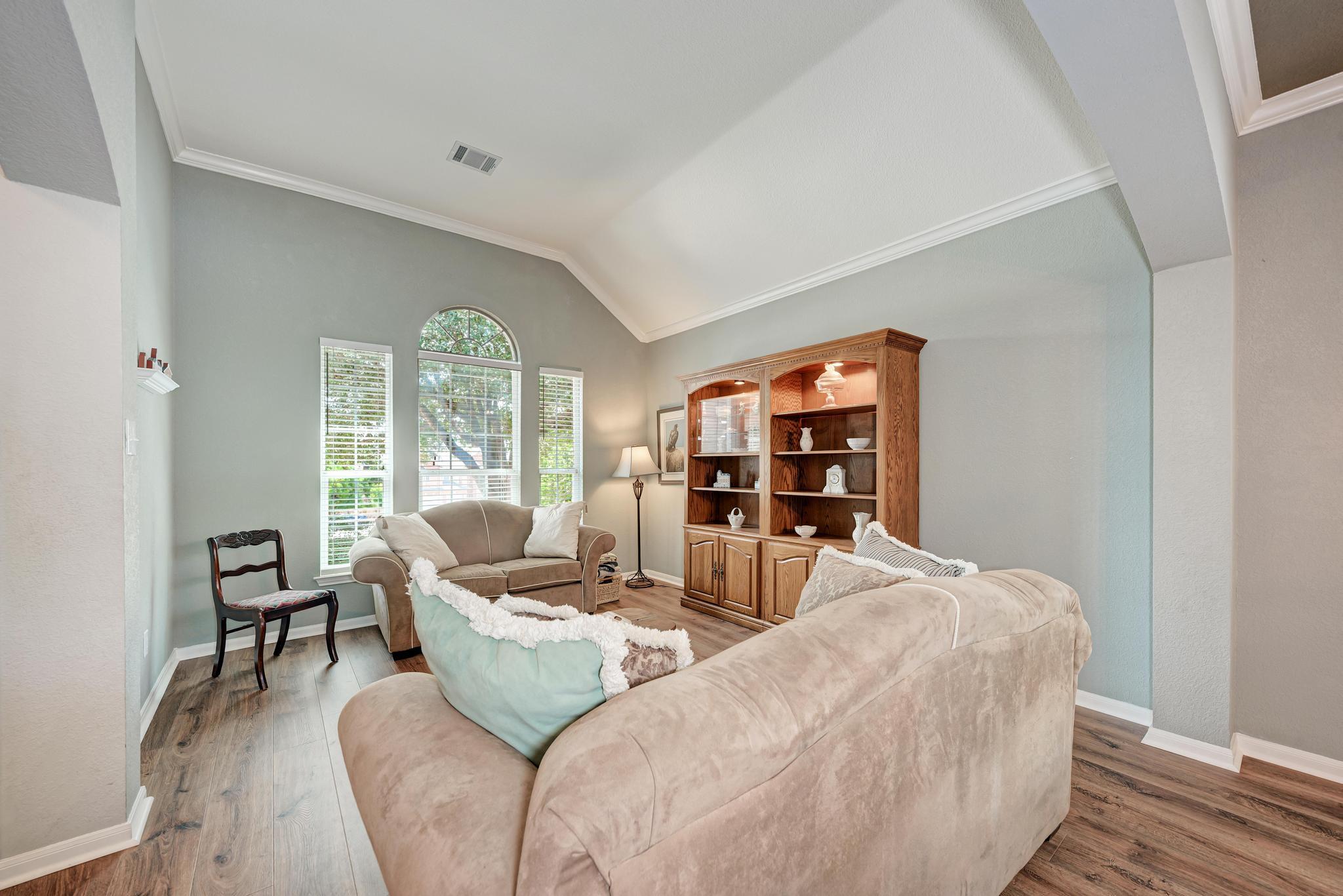 2204 Tattler DR