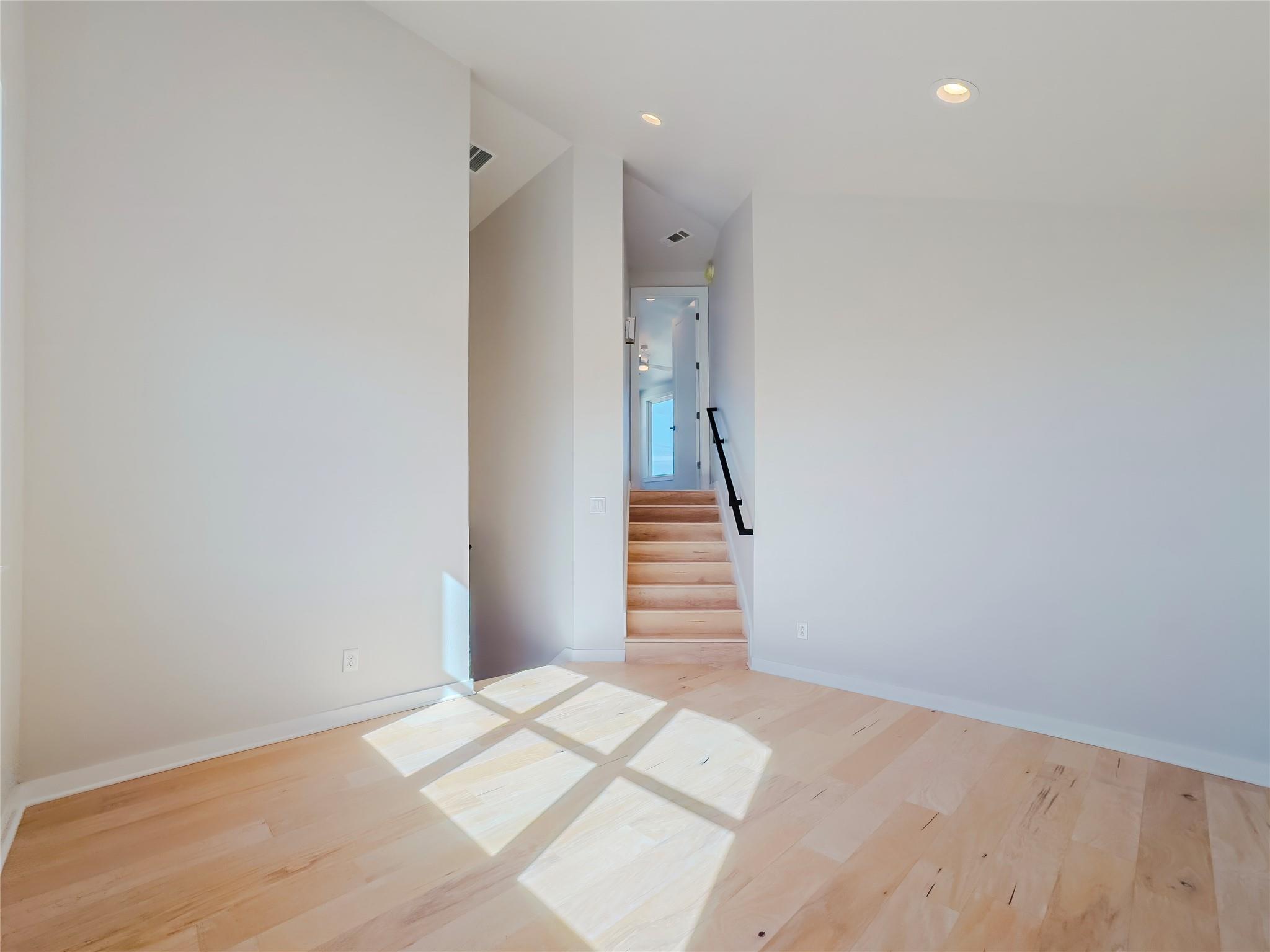 25808 Case LN 20