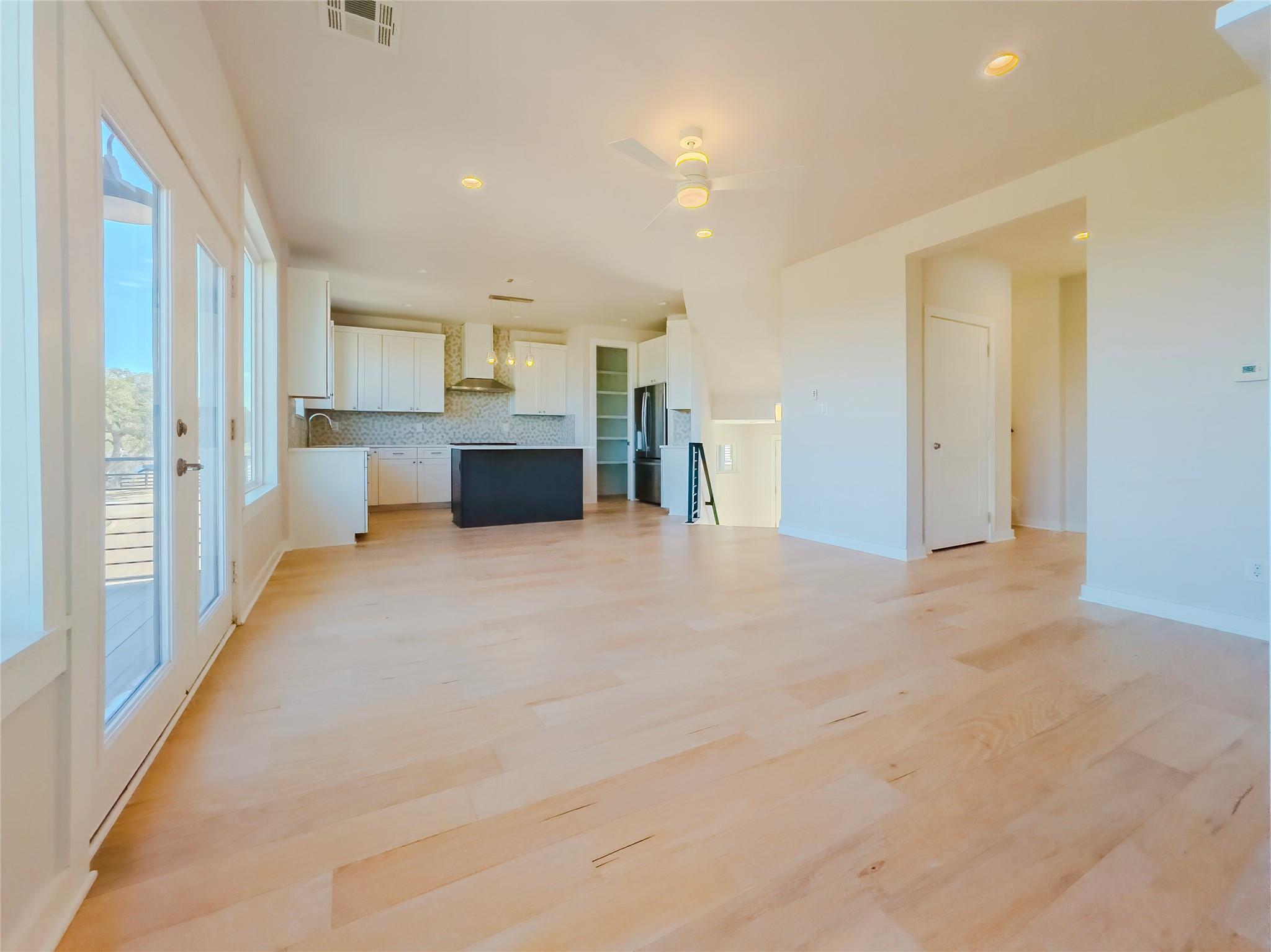 25808 Case LN 20