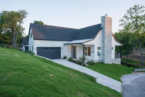 Photo of 3018 Sunridge DR #9, Austin, TX 78741 (MLS # 8936530)