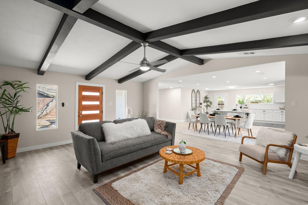 Photo of 3305 Santa Monica DR, Austin, TX 78741 (MLS # 4973663)